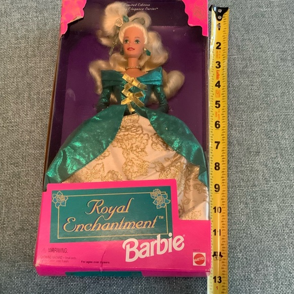 Vintage 1995 Barbie Royal Enchantment Doll in Teal and Gold new never opened - Picture 6 of 6